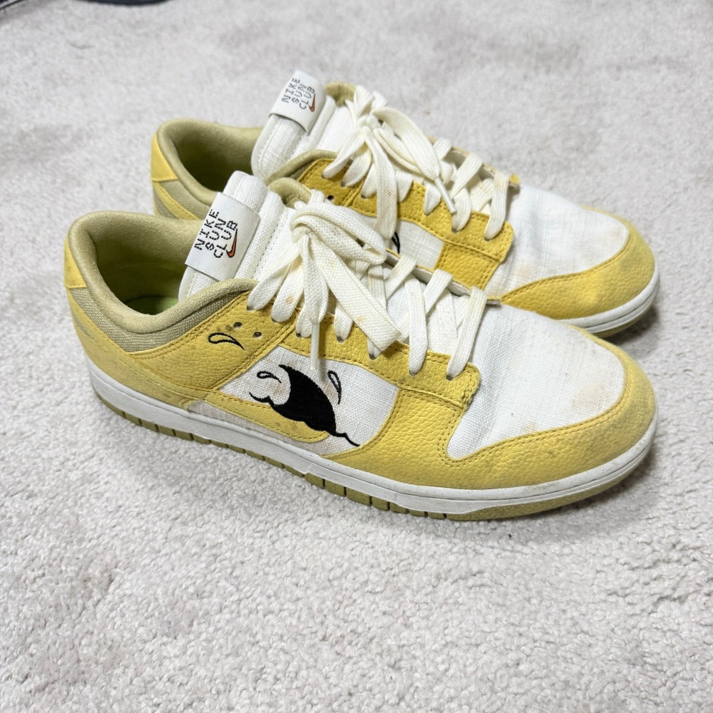 Nike Mens 11 Dunk Low Sun Club Yellow White Shark Fin